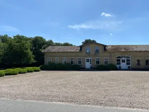 Plenty of room - Image 2