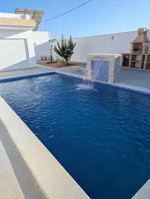 Modern and intimate villa, not overlooked - Image 4