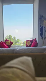 Bhurban Nights - Glass Bed Murree Hills View - Lift - 15 Minutes from Murree & Mallroad - Image 4
