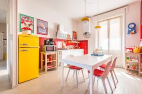 Henry's House Parma - Image 2