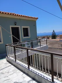 Livanos Apartments - Image 4