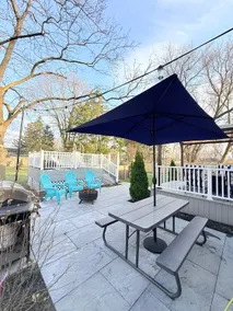 Modern Pool house - Image 2