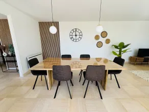 Bright apartment with garden - Image 3