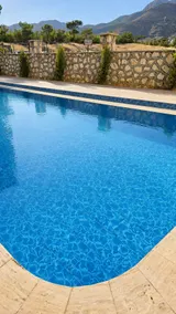 Clean and ready for a stay. It has a pool. Close to the sea. - Image 2