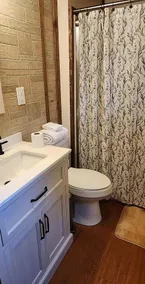Pine Creek Airbnb - Image 5