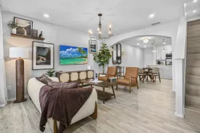 Luxury North Laredo Townhome - Image 2