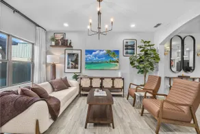 Luxury North Laredo Townhome - Image 3
