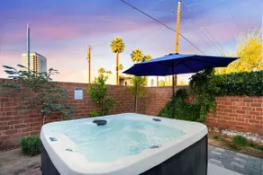 The Phoenix Parlor - 2 King Beds - Hot Tub - DT - Image 5