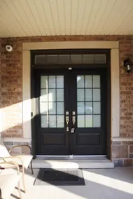 Home in Bradford West Gwillimbury - Image 4