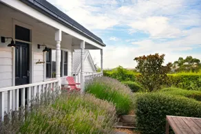 Alchemy House- 3 bedroom home - Image 4