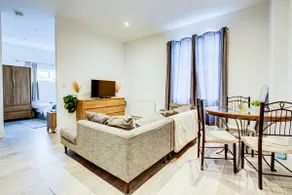XL Modern Studio Flat In Kent - Image 4