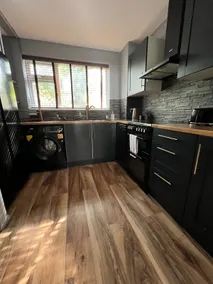 1 Bed Flat - Walton-on-Thames - Image 4