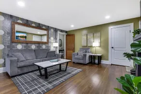 The Nest at Clintonville - close to it all! - Image 2