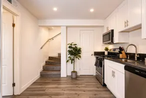 Enjoy Stylish 3BR Apt, Sleeps 6 with Free Parking - Image 5