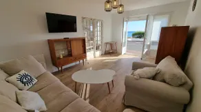 Ty Julia, Oceanfront House. - Image 3