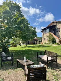 Farmhouse in the hills surrounded by greenery with a swimming pool - Image 4