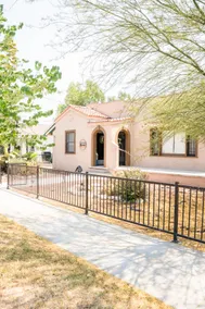 Historical Boho Downtown Riverside Private Unit B - Image 3