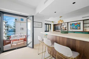 Chez Francine • by the sea • parking • balconies - Image 2