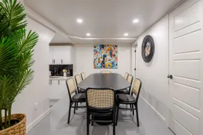 Plateau Powerhouse: 5BR + 2BA Apt - Image 2