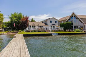 Waterfront Family Escape! Private Dock - Image 3
