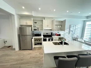 Townhouse in Whitby (no basemnt) - Image 2
