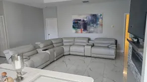 Modest & Comfy Stay By Andres property management - Image 5