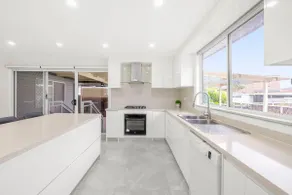 classic home - Image 5
