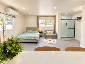 Standalone Private Studio with Free Parking - Image 4