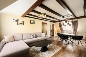 Grauburgunder Suite | Stylish Retreat I Altstadt - Image 2