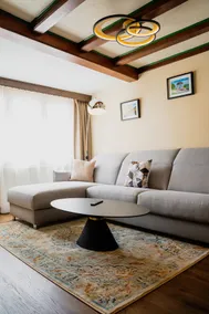 Grauburgunder Suite | Stylish Retreat I Altstadt - Image 2