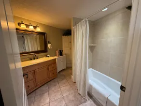 Private Leeds Suite | Red Rock Views - Image 5