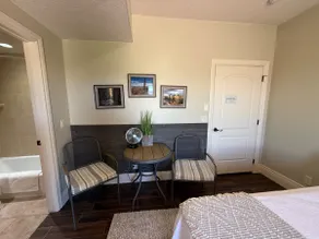 Private Leeds Suite | Red Rock Views - Image 3