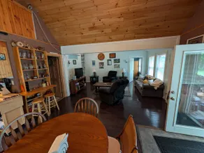 lake front house on 51 acres - Image 3