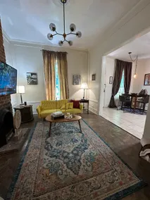 The Vintage Quarter Apartment - Image 2