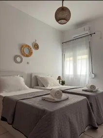 Anemoessa | Seaside Retreat with Balcony & View - Image 3