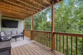 The Greenview Haven: Cozy For 6! - Image 3