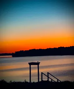 Incredible Lakefront Paradise - Image 4