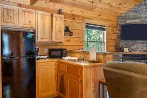 Scenic 'antler's Lodge' Cabin w Grill in Branson - Image 2