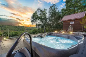 Scenic 'antler's Lodge' Cabin w Grill in Branson - Image 4