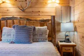 Scenic 'antler's Lodge' Cabin w Grill in Branson - Image 3