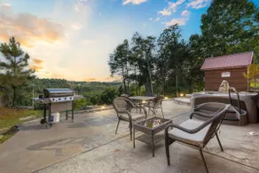 Scenic 'antler's Lodge' Cabin w Grill in Branson - Image 5