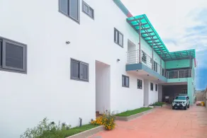Luxury 2BR Apt Kitchen WiFi-7min From Labadi Beach - Image 2