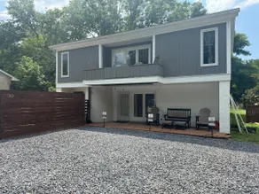 Thomas Place - Image 2