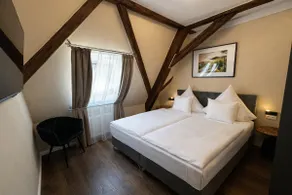 Pinot Blanc Suite | Charm & Modern I Old Town - Image 3