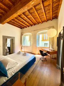 Strozzi Luxury Apartment - Image 5