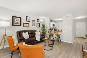 Elegant Riverside Escape | DT, UT, Lady Bird - Image 3