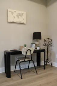Relax and Unwind at the Note Pad - Image 5