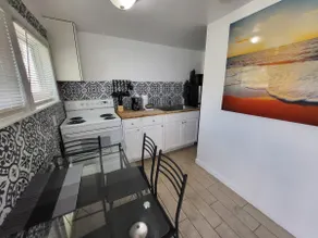 Speakeasy Finca Unit B Sleeps 3 - Image 2