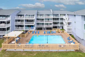Oceanfront balcony views | pool & beach access - Image 3