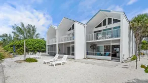 Beachfront Paradise! Ground level with Heated pool - Image 3